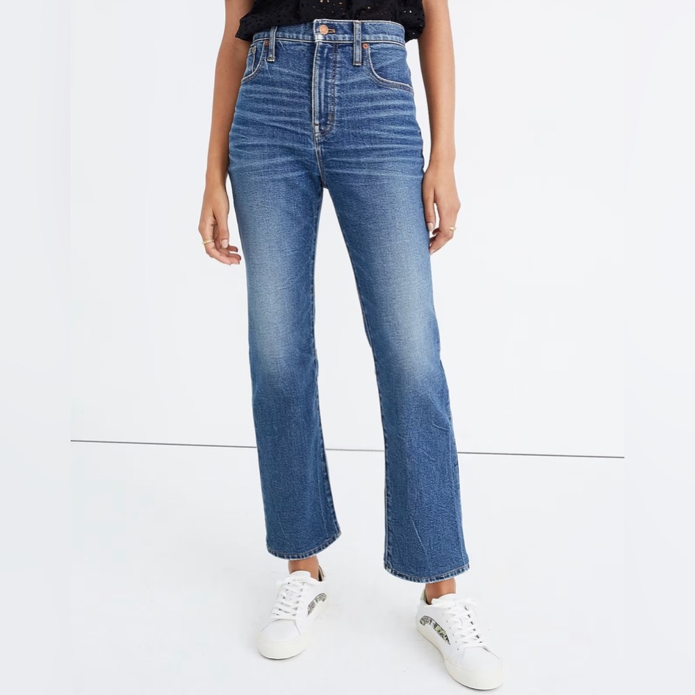 Madewell Slim Demi-Boot Jeans in Sundale Wash